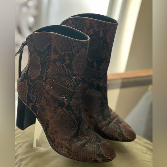 Charles David “Billard” snake skin booties - Picture 1 of 6